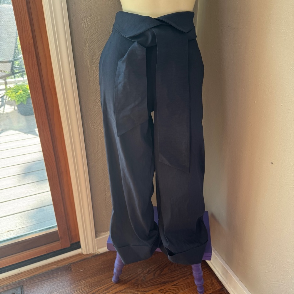 D Exterior linen slacks size 40 (8) navy blue nwt